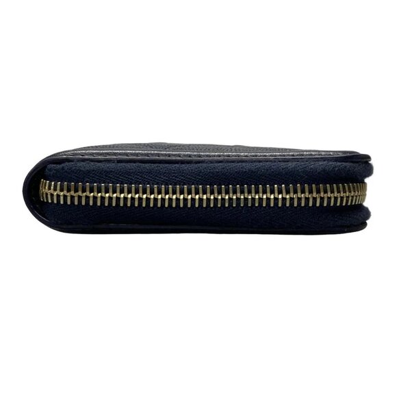 Auth CHANEL CC Filigree, Matelass A84449 Navy Calfskin Leather Long Wallet - Picture 8 of 12